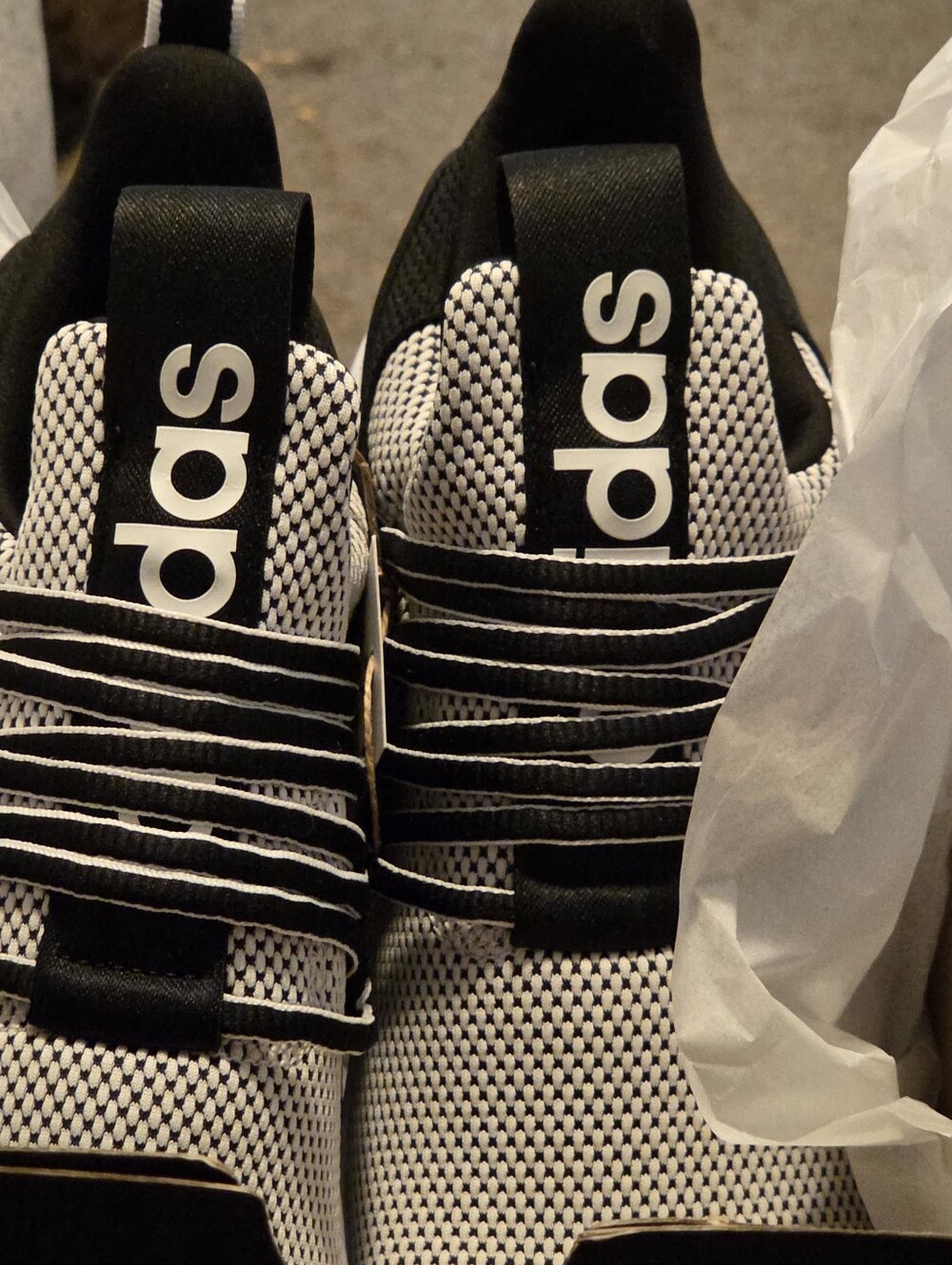 Womens 6 Youth 4.5 Adidas Lite Racer Adapt 7.0 Black & White Mesh Sneakers